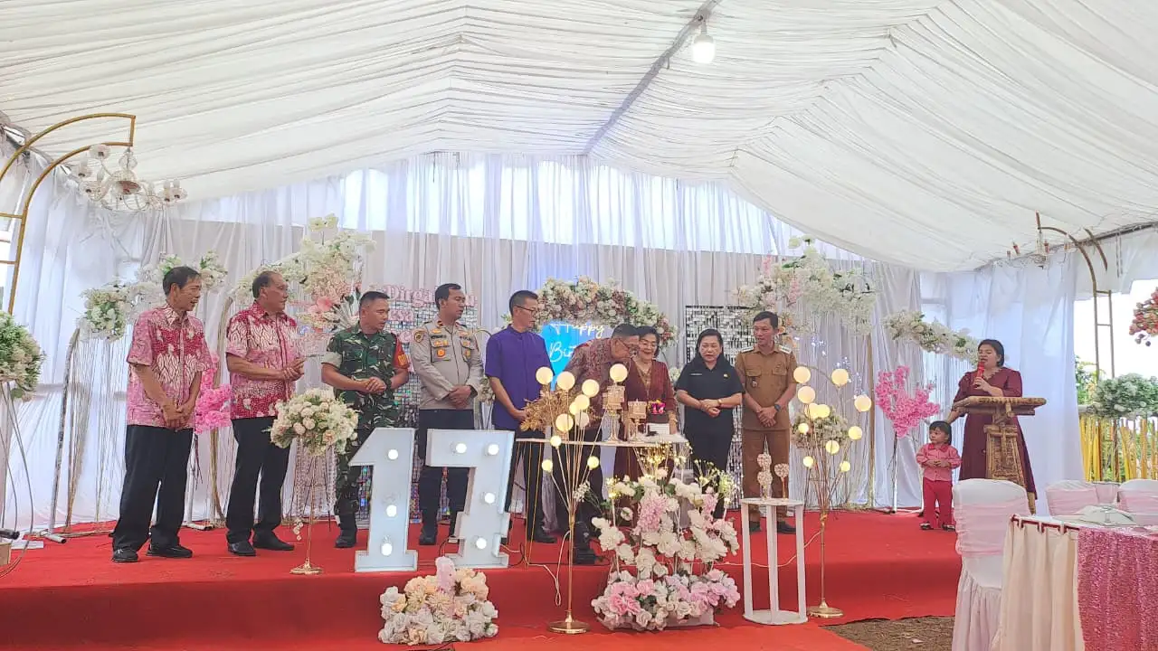 Perayaan HUT Desa Seretan Timu ke-17 Berlangsung Meriah dengan Pengamanan Polri